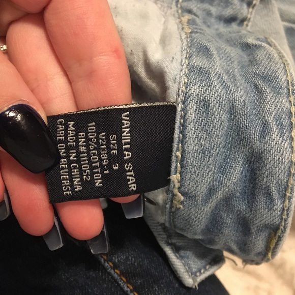 High Rise Light Wash Jeans - Picture 5 of 5